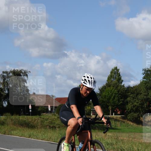 25.08.2024 - Elbe Triathlon Hamburg Fuchs,  Jonas http://msf.ph/oto/6867835 25.08.2024 11:01:15 Radfahren 1540, 1687, 1582 meine-sportfotos.de