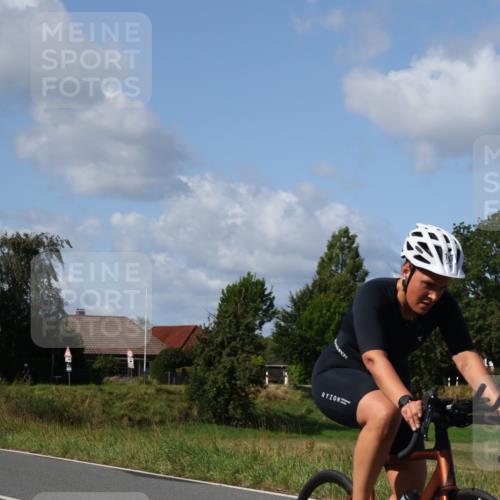 25.08.2024 - Elbe Triathlon Hamburg Fuchs,  Jonas http://msf.ph/oto/6867840 25.08.2024 11:01:15 Radfahren 1540, 1687, 1582 meine-sportfotos.de