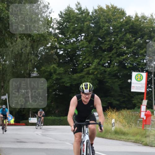 25.08.2024 - Elbe Triathlon Hamburg Fuchs,  Jonas http://msf.ph/oto/6867841 25.08.2024 10:19:44 Radfahren 597, 618, 393, 374, 594 meine-sportfotos.de