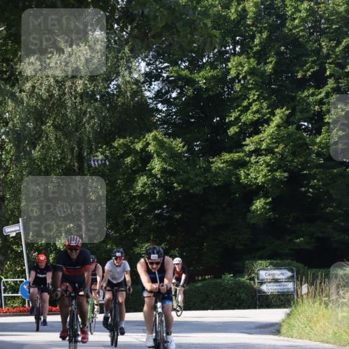 25.08.2024 - Elbe Triathlon Hamburg Fuchs,  Jonas http://msf.ph/oto/6867857 25.08.2024 11:01:20 Radfahren 1540, 1687, 1582, 1452, 1455, 1694, 1448 meine-sportfotos.de