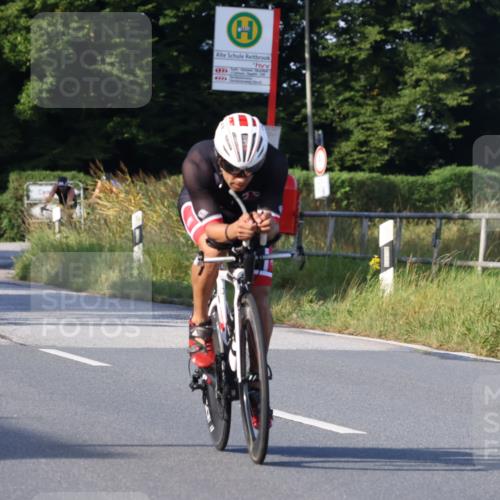 25.08.2024 - Elbe Triathlon Hamburg Fuchs,  Jonas http://msf.ph/oto/6867871 25.08.2024 09:29:48 Radfahren 66, 447, 98, 407, 138, 385 meine-sportfotos.de