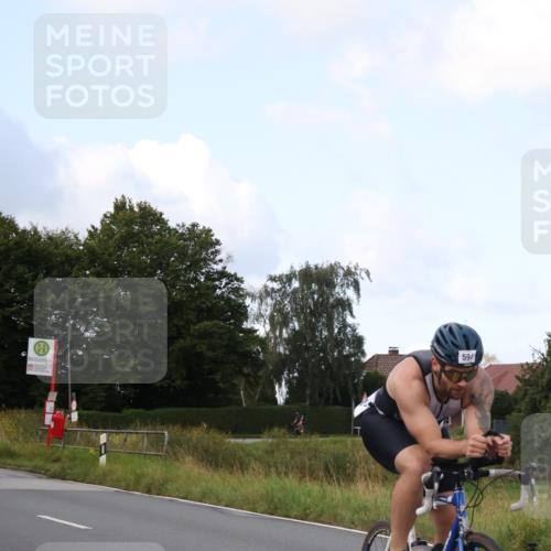 25.08.2024 - Elbe Triathlon Hamburg Fuchs,  Jonas http://msf.ph/oto/6867892 25.08.2024 10:19:51 Radfahren 374, 594, 499, 610, 488, 483 meine-sportfotos.de