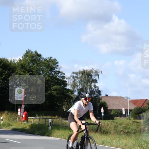 25.08.2024 - Elbe Triathlon Hamburg Fuchs,  Jonas http://msf.ph/oto/6867899 25.08.2024 11:01:23 Radfahren 1582, 1452, 1455, 1694, 1448, 1534, 1467 meine-sportfotos.de