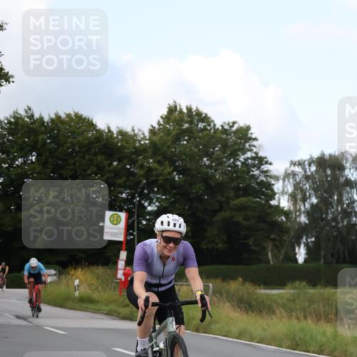 25.08.2024 - Elbe Triathlon Hamburg Fuchs,  Jonas http://msf.ph/oto/6867900 25.08.2024 10:19:53 Radfahren 374, 594, 499, 610, 488, 483, 627 meine-sportfotos.de