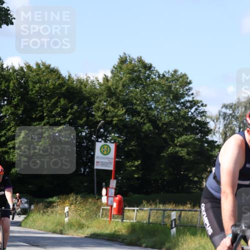 25.08.2024 - Elbe Triathlon Hamburg Fuchs,  Jonas http://msf.ph/oto/6867916 25.08.2024 11:01:25 Radfahren 1582, 1452, 1455, 1694, 1448, 1534, 1467 meine-sportfotos.de