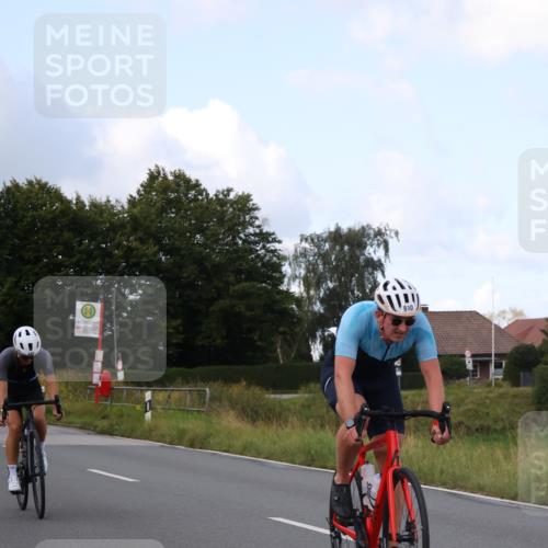 25.08.2024 - Elbe Triathlon Hamburg Fuchs,  Jonas http://msf.ph/oto/6867919 25.08.2024 10:19:56 Radfahren 594, 499, 610, 488, 483, 627, 1500, 462, 598 meine-sportfotos.de