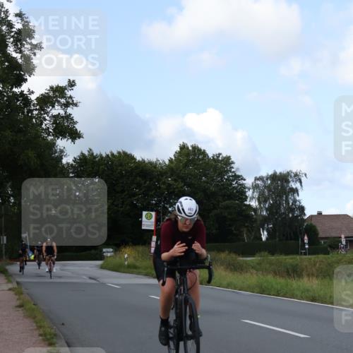 25.08.2024 - Elbe Triathlon Hamburg Fuchs,  Jonas http://msf.ph/oto/6867937 25.08.2024 10:19:58 Radfahren 499, 610, 488, 483, 627, 1500, 462, 598 meine-sportfotos.de