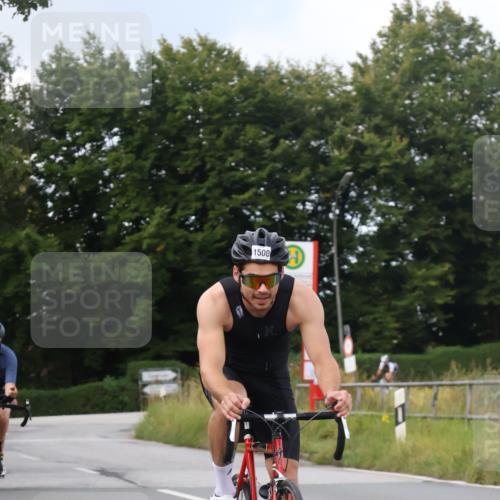 25.08.2024 - Elbe Triathlon Hamburg Fuchs,  Jonas http://msf.ph/oto/6867961 25.08.2024 10:20:00 Radfahren 610, 488, 483, 627, 1500, 462, 598 meine-sportfotos.de
