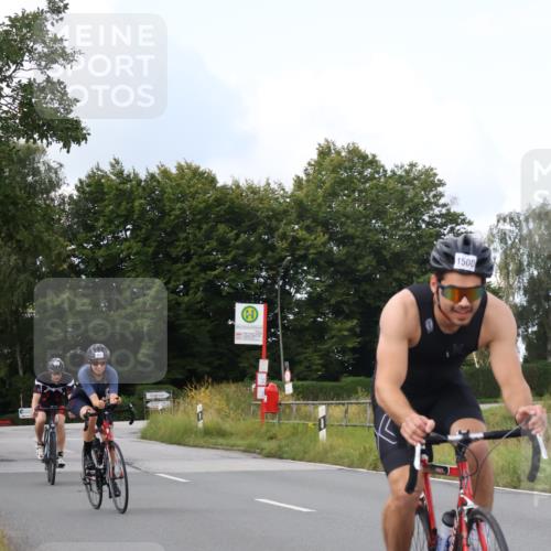 25.08.2024 - Elbe Triathlon Hamburg Fuchs,  Jonas http://msf.ph/oto/6867969 25.08.2024 10:20:01 Radfahren 610, 488, 483, 627, 1500, 462, 598 meine-sportfotos.de
