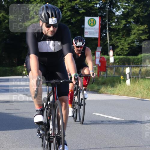 25.08.2024 - Elbe Triathlon Hamburg Fuchs,  Jonas http://msf.ph/oto/6867977 25.08.2024 09:29:55 Radfahren 447, 98, 407, 138, 385, 401, 305, 101 meine-sportfotos.de