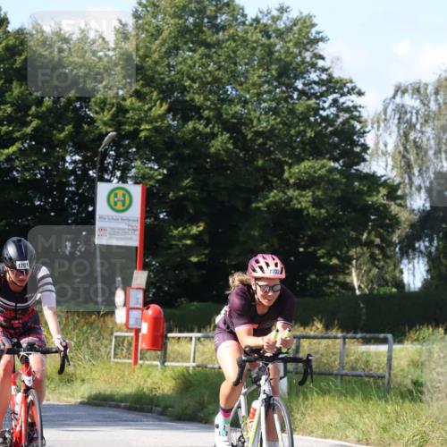 25.08.2024 - Elbe Triathlon Hamburg Fuchs,  Jonas http://msf.ph/oto/6867986 25.08.2024 11:01:32 Radfahren 1534, 1467, 1702, 1701 meine-sportfotos.de