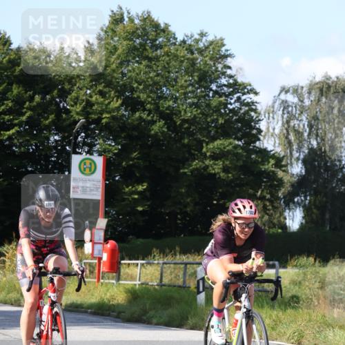 25.08.2024 - Elbe Triathlon Hamburg Fuchs,  Jonas http://msf.ph/oto/6867990 25.08.2024 11:01:32 Radfahren 1534, 1467, 1702, 1701 meine-sportfotos.de