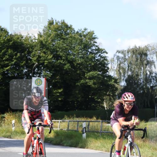 25.08.2024 - Elbe Triathlon Hamburg Fuchs,  Jonas http://msf.ph/oto/6867993 25.08.2024 11:01:32 Radfahren 1534, 1467, 1702, 1701 meine-sportfotos.de