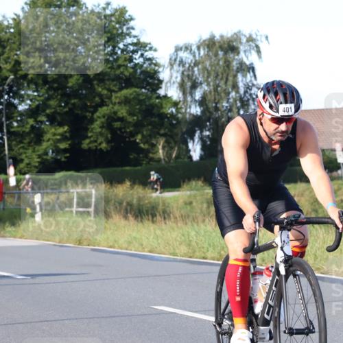 25.08.2024 - Elbe Triathlon Hamburg Fuchs,  Jonas http://msf.ph/oto/6868007 25.08.2024 09:29:56 Radfahren 447, 98, 407, 138, 385, 401, 305, 101 meine-sportfotos.de