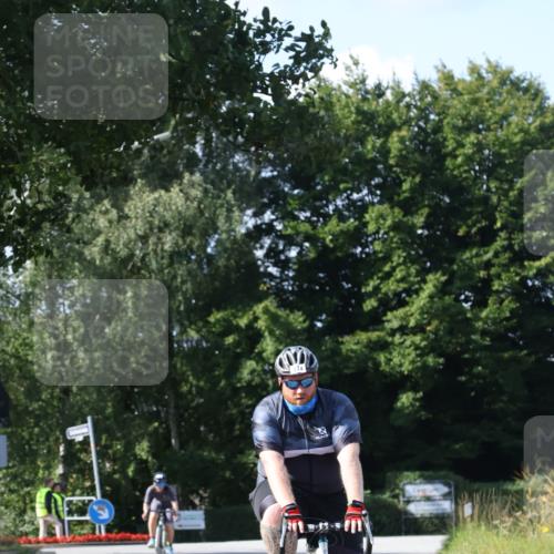 25.08.2024 - Elbe Triathlon Hamburg Fuchs,  Jonas http://msf.ph/oto/6868013 25.08.2024 11:01:42 Radfahren 1663, 779, 674, 1637 meine-sportfotos.de