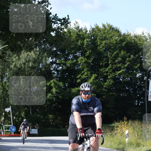 25.08.2024 - Elbe Triathlon Hamburg Fuchs,  Jonas http://msf.ph/oto/6868026 25.08.2024 11:01:43 Radfahren 1663, 779, 674, 1637 meine-sportfotos.de