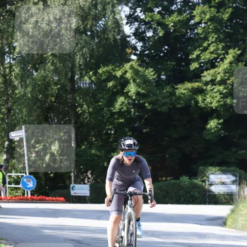 25.08.2024 - Elbe Triathlon Hamburg Fuchs,  Jonas http://msf.ph/oto/6868034 25.08.2024 11:01:46 Radfahren 1663, 779, 674, 1637 meine-sportfotos.de