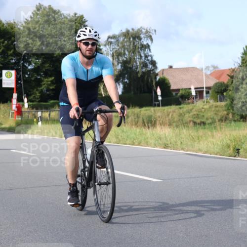 25.08.2024 - Elbe Triathlon Hamburg Fuchs,  Jonas http://msf.ph/oto/6868035 25.08.2024 10:20:13 Radfahren 638, 621, 337, 549, 573, 451, 468, 557, 629 meine-sportfotos.de