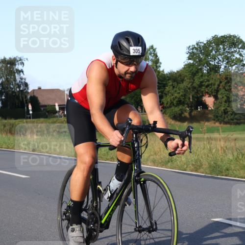 25.08.2024 - Elbe Triathlon Hamburg Fuchs,  Jonas http://msf.ph/oto/6868036 25.08.2024 09:29:57 Radfahren 98, 407, 138, 385, 401, 305, 101 meine-sportfotos.de