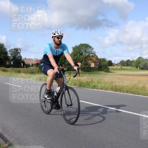 25.08.2024 - Elbe Triathlon Hamburg Fuchs,  Jonas http://msf.ph/oto/6868046 25.08.2024 10:20:14 Radfahren 638, 621, 337, 549, 573, 451, 468, 557, 629, 526 meine-sportfotos.de