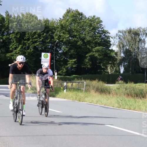 25.08.2024 - Elbe Triathlon Hamburg Fuchs,  Jonas http://msf.ph/oto/6868091 25.08.2024 10:20:17 Radfahren 621, 337, 549, 573, 451, 468, 557, 629, 526, 520 meine-sportfotos.de