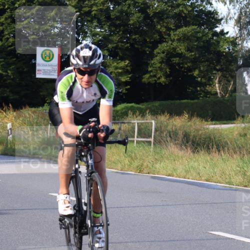 25.08.2024 - Elbe Triathlon Hamburg Fuchs,  Jonas http://msf.ph/oto/6868096 25.08.2024 09:30:07 Radfahren 101, 231, 221, 114 meine-sportfotos.de