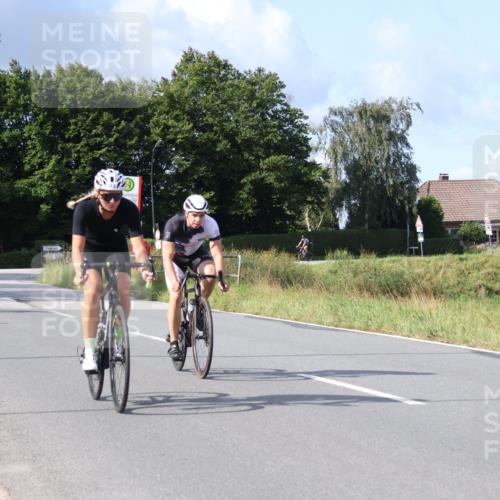 25.08.2024 - Elbe Triathlon Hamburg Fuchs,  Jonas http://msf.ph/oto/6868098 25.08.2024 10:20:17 Radfahren 621, 337, 549, 573, 451, 468, 557, 629, 526, 520 meine-sportfotos.de