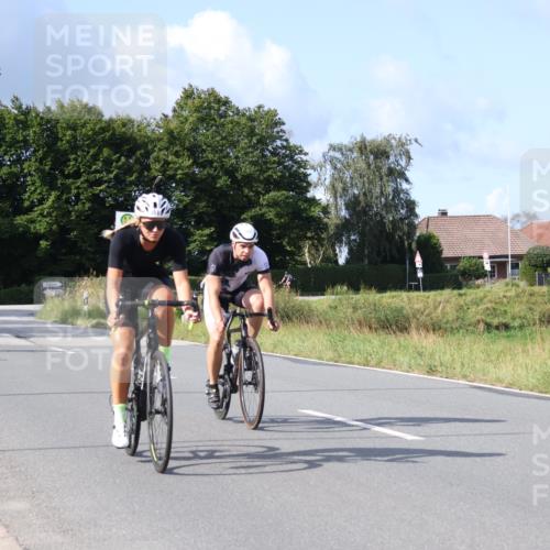 25.08.2024 - Elbe Triathlon Hamburg Fuchs,  Jonas http://msf.ph/oto/6868102 25.08.2024 10:20:17 Radfahren 621, 337, 549, 573, 451, 468, 557, 629, 526, 520 meine-sportfotos.de