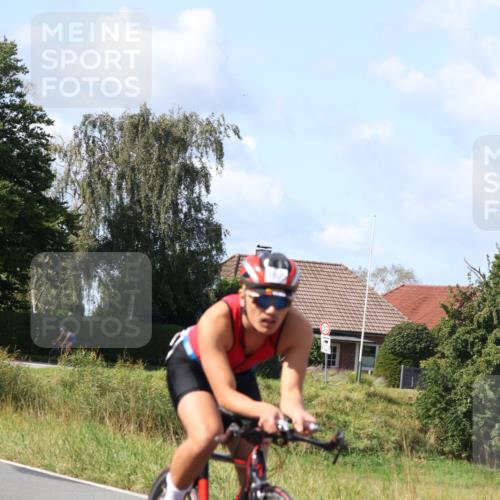 25.08.2024 - Elbe Triathlon Hamburg Fuchs,  Jonas http://msf.ph/oto/6868113 25.08.2024 11:02:41 Radfahren 1704, 1605, 1628, 1675 meine-sportfotos.de
