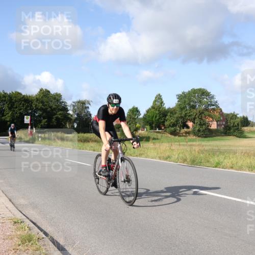 25.08.2024 - Elbe Triathlon Hamburg Fuchs,  Jonas http://msf.ph/oto/6868132 25.08.2024 10:20:20 Radfahren 337, 549, 573, 451, 468, 557, 629, 526, 520 meine-sportfotos.de