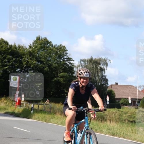 25.08.2024 - Elbe Triathlon Hamburg Fuchs,  Jonas http://msf.ph/oto/6868167 25.08.2024 11:02:53 Radfahren 1677, 1682, 1685, 1402, 1693, 1606, 1705 meine-sportfotos.de