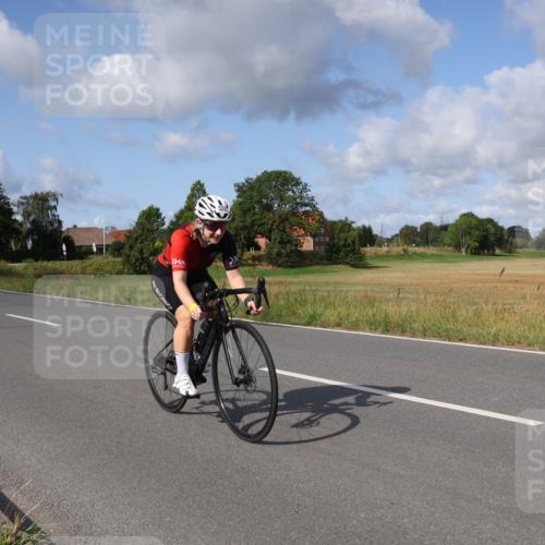 25.08.2024 - Elbe Triathlon Hamburg Fuchs,  Jonas http://msf.ph/oto/6868168 25.08.2024 10:20:22 Radfahren 468, 557, 629, 526, 520, 493, 580 meine-sportfotos.de