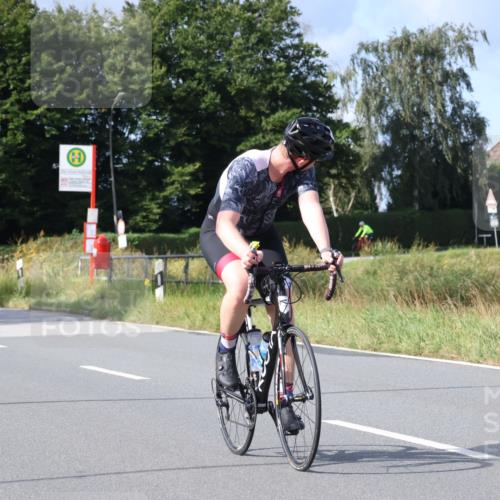 25.08.2024 - Elbe Triathlon Hamburg Fuchs,  Jonas http://msf.ph/oto/6868195 25.08.2024 10:20:28 Radfahren 493, 580 meine-sportfotos.de