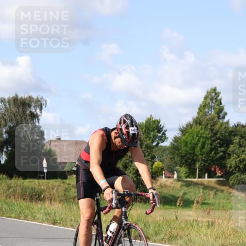 25.08.2024 - Elbe Triathlon Hamburg Fuchs,  Jonas http://msf.ph/oto/6868198 25.08.2024 11:02:56 Radfahren 1677, 1682, 1685, 1402, 1693, 1606, 1705 meine-sportfotos.de