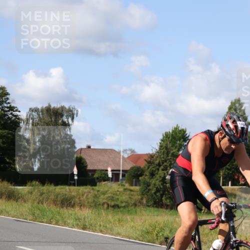 25.08.2024 - Elbe Triathlon Hamburg Fuchs,  Jonas http://msf.ph/oto/6868201 25.08.2024 11:02:56 Radfahren 1677, 1682, 1685, 1402, 1693, 1606, 1705 meine-sportfotos.de