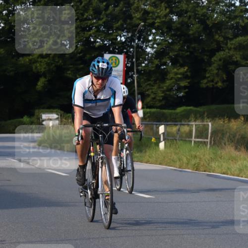 25.08.2024 - Elbe Triathlon Hamburg Fuchs,  Jonas http://msf.ph/oto/6868223 25.08.2024 09:30:22 Radfahren 214, 137, 286, 249, 361 meine-sportfotos.de