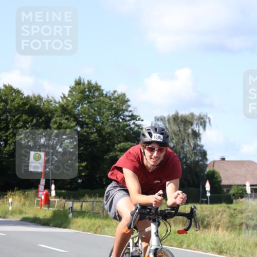 25.08.2024 - Elbe Triathlon Hamburg Fuchs,  Jonas http://msf.ph/oto/6868225 25.08.2024 11:02:59 Radfahren 1685, 1402, 1693, 1606, 1705, 1453 meine-sportfotos.de