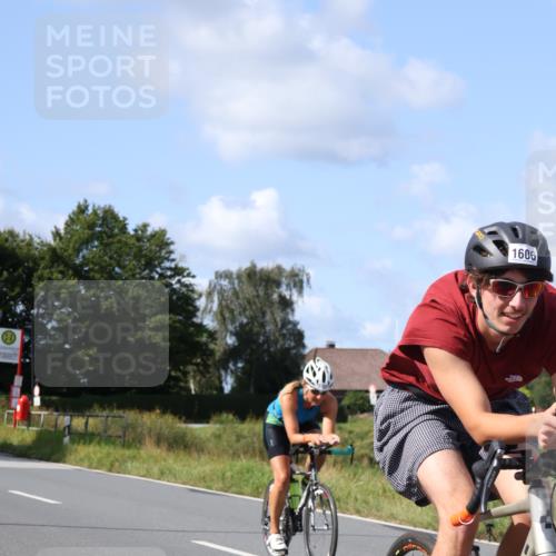 25.08.2024 - Elbe Triathlon Hamburg Fuchs,  Jonas http://msf.ph/oto/6868233 25.08.2024 11:02:59 Radfahren 1685, 1402, 1693, 1606, 1705, 1453 meine-sportfotos.de