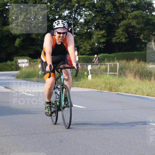 25.08.2024 - Elbe Triathlon Hamburg Fuchs,  Jonas http://msf.ph/oto/6868281 25.08.2024 09:30:26 Radfahren 286, 249, 361, 170, 330 meine-sportfotos.de