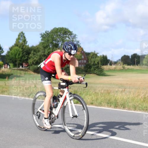 25.08.2024 - Elbe Triathlon Hamburg Fuchs,  Jonas http://msf.ph/oto/6868299 25.08.2024 10:20:46 Radfahren 450, 540, 353, 599, 400, 537, 361 meine-sportfotos.de