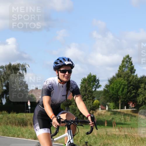 25.08.2024 - Elbe Triathlon Hamburg Fuchs,  Jonas http://msf.ph/oto/6868309 25.08.2024 11:03:08 Radfahren 1453, 1465, 1649, 1442, 1654 meine-sportfotos.de
