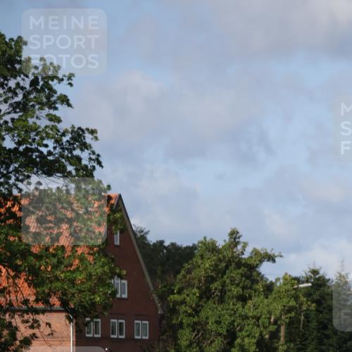 25.08.2024 - Elbe Triathlon Hamburg Fuchs,  Jonas http://msf.ph/oto/6868311 25.08.2024 10:20:50 Radfahren 599, 400, 537, 361, 512, 560, 356 meine-sportfotos.de