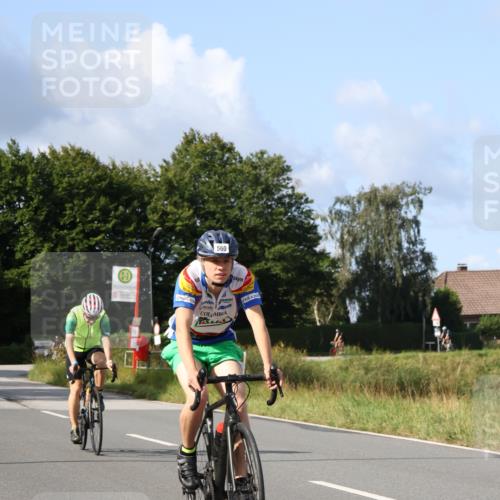 25.08.2024 - Elbe Triathlon Hamburg Fuchs,  Jonas http://msf.ph/oto/6868321 25.08.2024 10:20:56 Radfahren 512, 560, 356, 617, 495, 655, 607, 350 meine-sportfotos.de