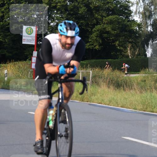 25.08.2024 - Elbe Triathlon Hamburg Fuchs,  Jonas http://msf.ph/oto/6868322 25.08.2024 09:30:30 Radfahren 361, 170, 330, 88 meine-sportfotos.de