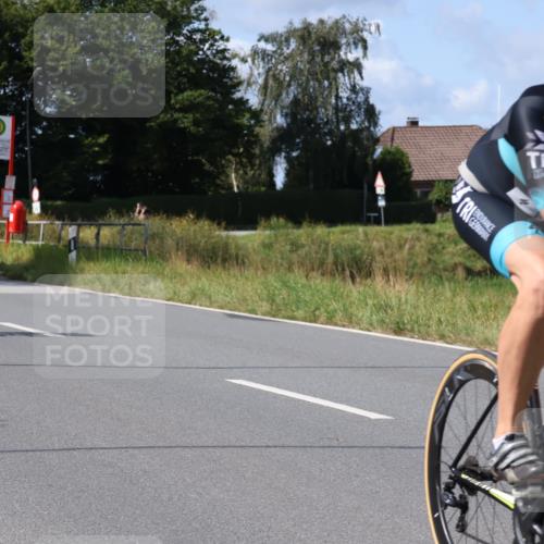 25.08.2024 - Elbe Triathlon Hamburg Fuchs,  Jonas http://msf.ph/oto/6868329 25.08.2024 11:03:14 Radfahren 1649, 1442, 1654, 1531, 1408, 1652 meine-sportfotos.de