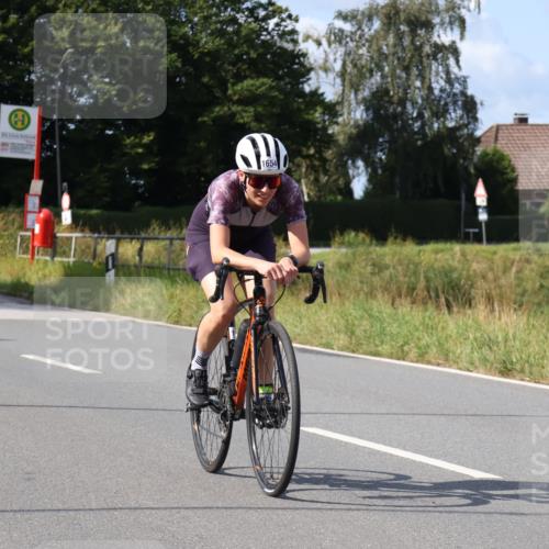 25.08.2024 - Elbe Triathlon Hamburg Fuchs,  Jonas http://msf.ph/oto/6868335 25.08.2024 11:03:15 Radfahren 1442, 1654, 1531, 1408, 1652 meine-sportfotos.de