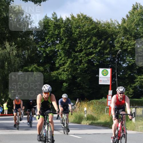 25.08.2024 - Elbe Triathlon Hamburg Fuchs,  Jonas http://msf.ph/oto/6868345 25.08.2024 10:20:58 Radfahren 512, 560, 356, 617, 495, 655, 607, 350, 487 meine-sportfotos.de
