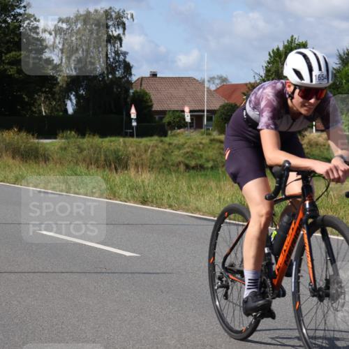25.08.2024 - Elbe Triathlon Hamburg Fuchs,  Jonas http://msf.ph/oto/6868349 25.08.2024 11:03:16 Radfahren 1442, 1654, 1531, 1408, 1652 meine-sportfotos.de