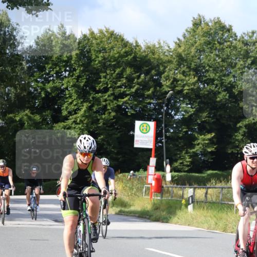 25.08.2024 - Elbe Triathlon Hamburg Fuchs,  Jonas http://msf.ph/oto/6868355 25.08.2024 10:20:59 Radfahren 512, 560, 356, 617, 495, 655, 607, 350, 487 meine-sportfotos.de