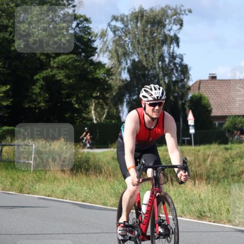25.08.2024 - Elbe Triathlon Hamburg Fuchs,  Jonas http://msf.ph/oto/6868361 25.08.2024 10:20:59 Radfahren 512, 560, 356, 617, 495, 655, 607, 350, 487 meine-sportfotos.de